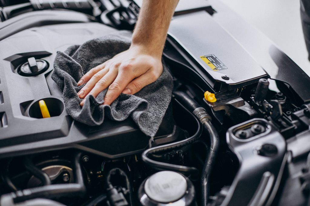 Expert Auto Detailing Near Me for a Showroom Finish